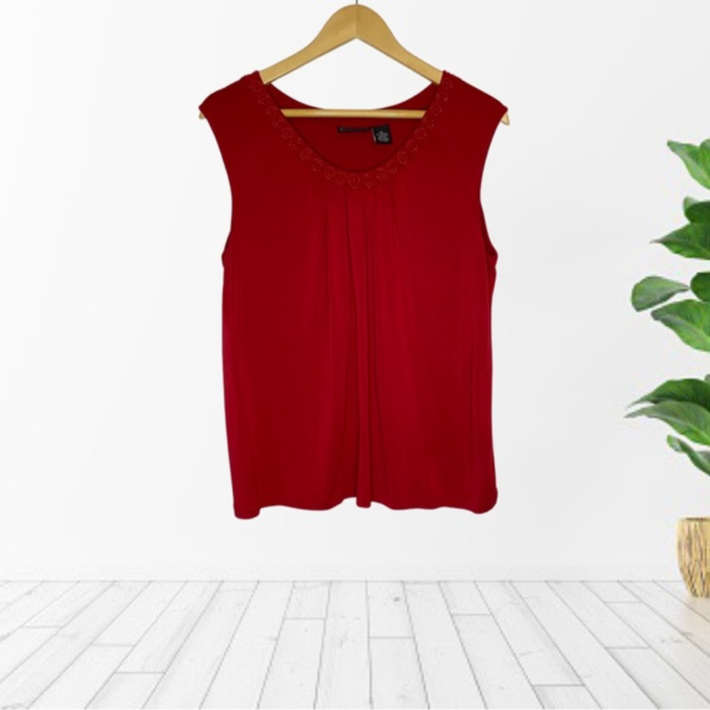 Women’s Red BAY STUDIO Sleeveless Blouse Beaded Neckline Career Size XL